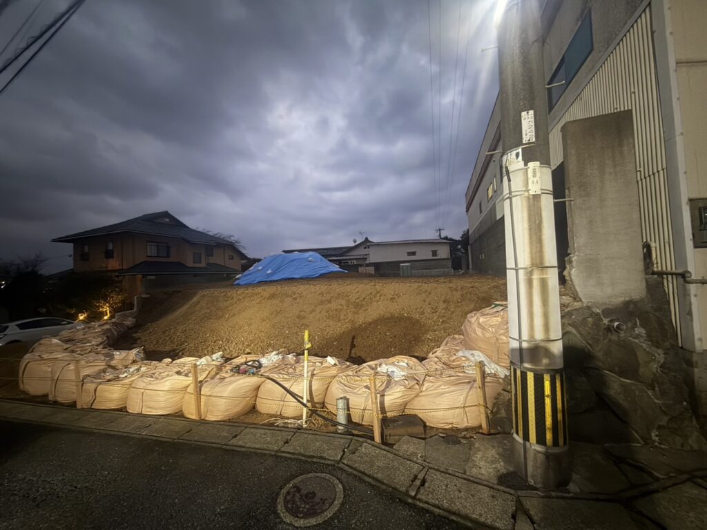 小倉北区上到津3
擁壁
解体現場
エコゼット株式会社