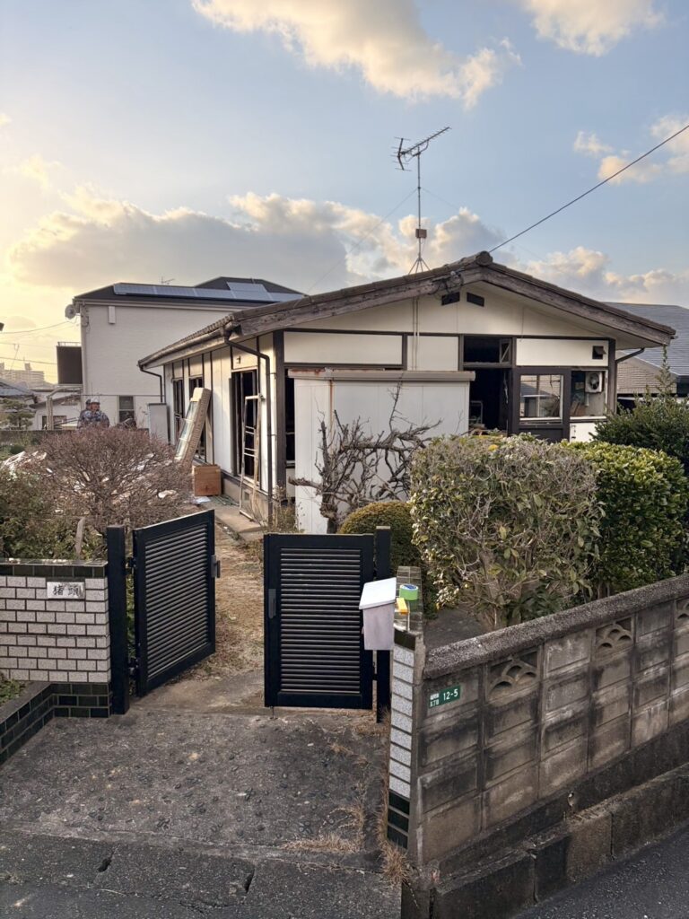 福岡県福津市福間  解体開始  解体金額130万 エコゼット株式会社