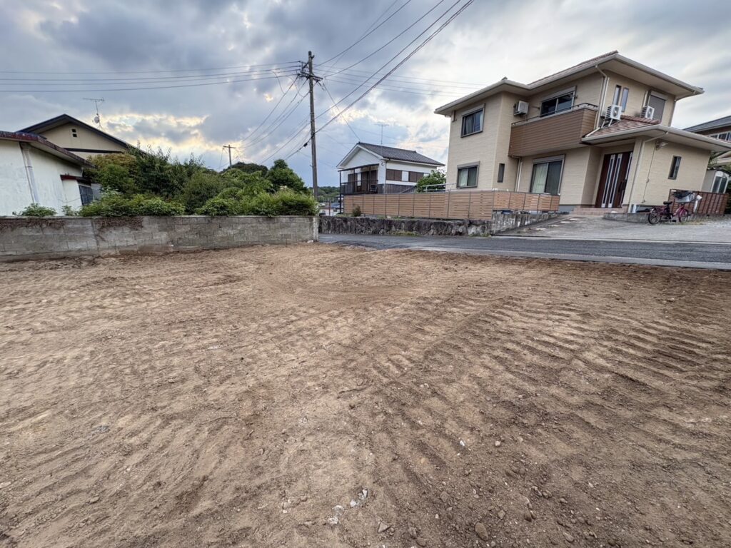 太宰府市国分4丁目の木造住宅内部解体作業風景